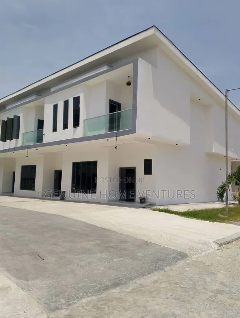 4bdrm Duplex in Abraham Adesanya Estate for rent in Abraham Adesanya Estate