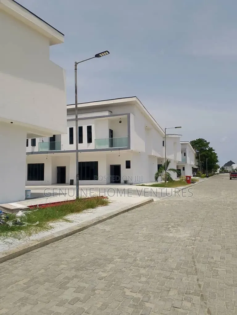 4bdrm Duplex in Abraham Adesanya Estate for rent in Abraham Adesanya Estate