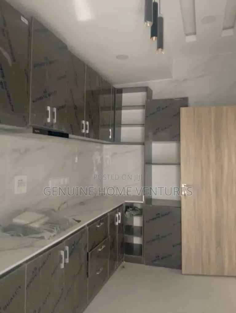 4bdrm Duplex in Abraham Adesanya Estate for rent in Abraham Adesanya Estate