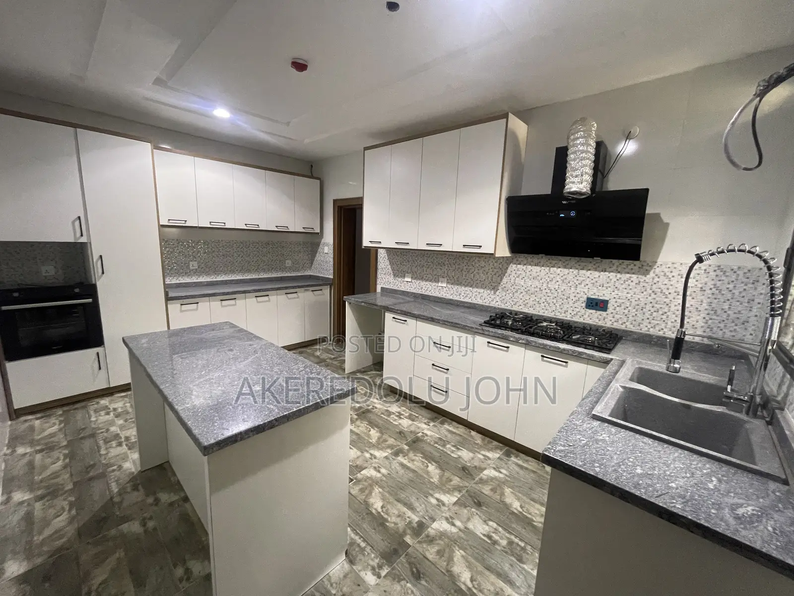 4bdrm Townhouse/Terrace in Zone 3 / Wuse for sale in Zone 3 / Wuse