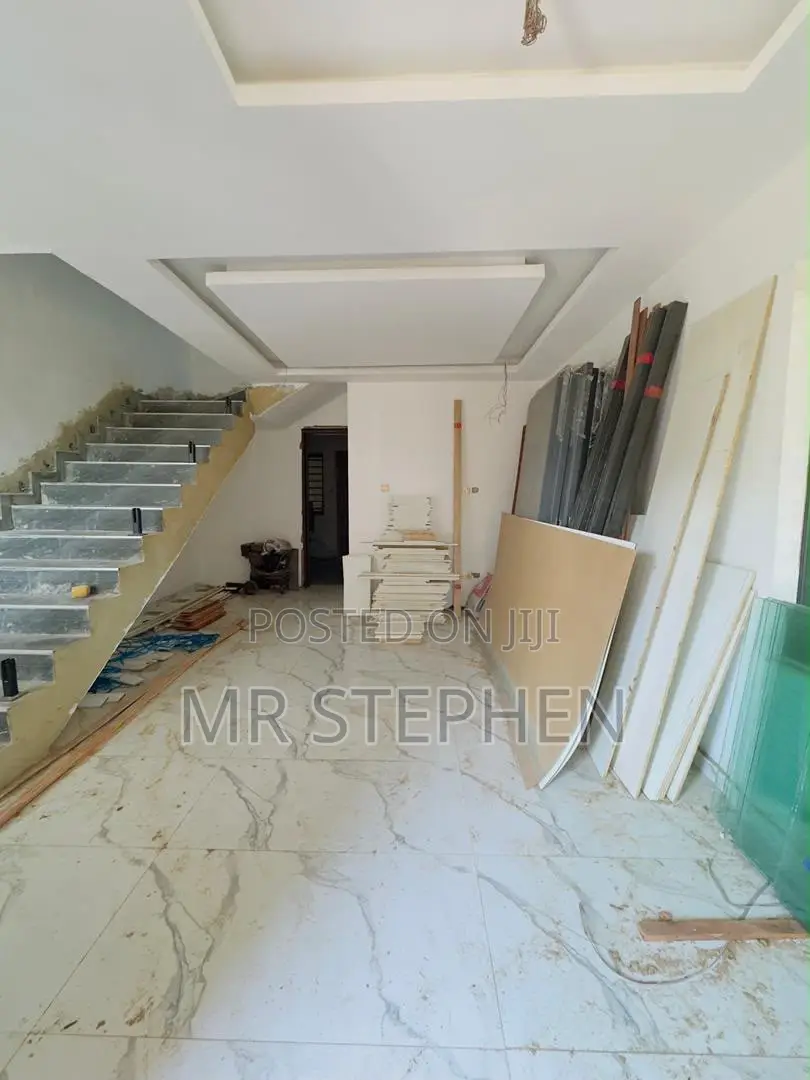 4bdrm Duplex in Phase 1 / Gbagada for sale in Phase 1 / Gbagada