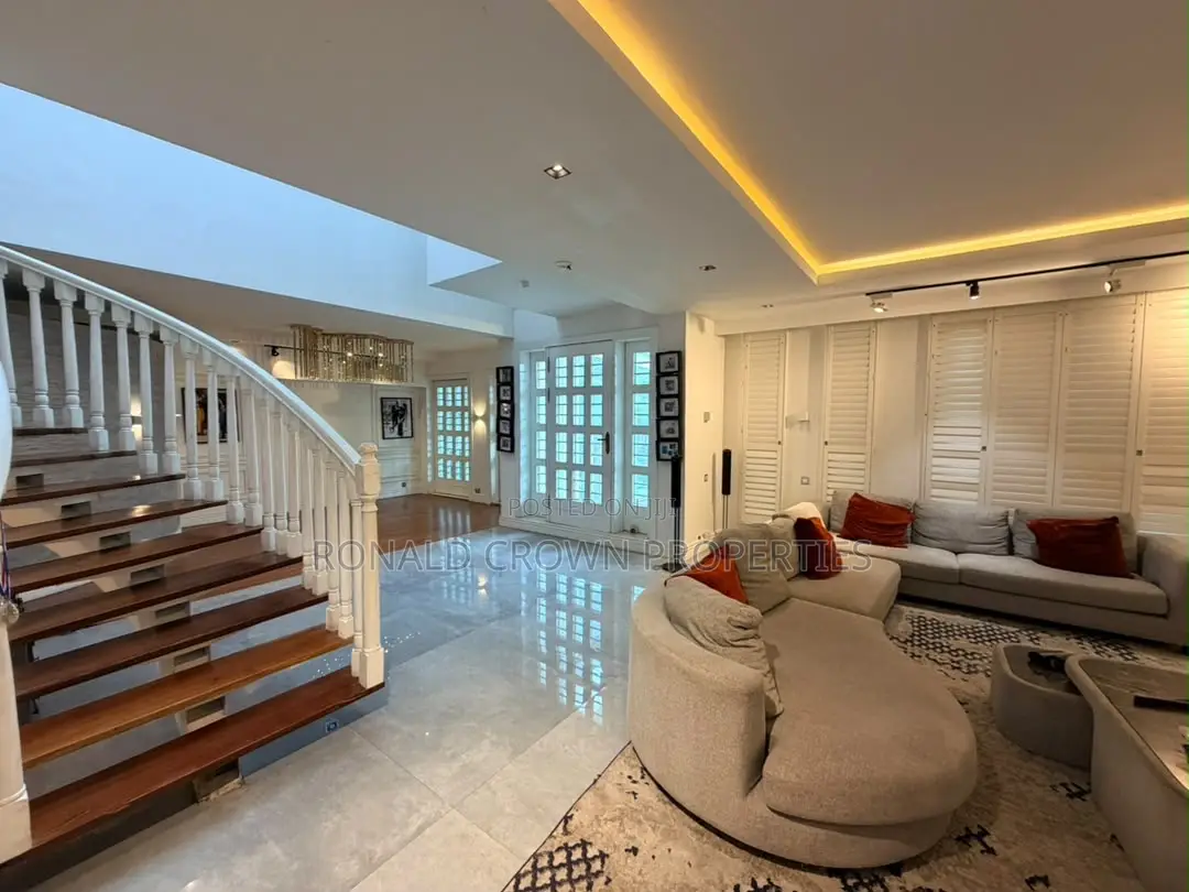 5bdrm Duplex in Banana Island for rent in Banana Island