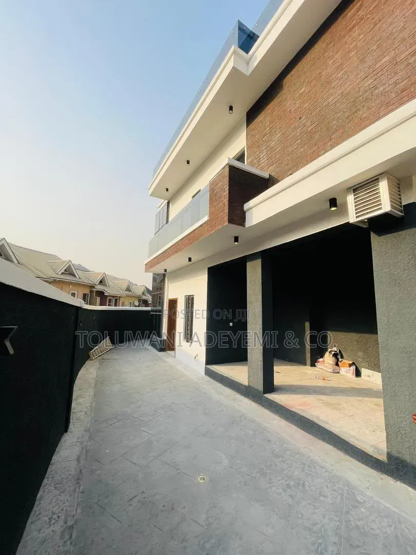 Exclusive 4 Bedroom Detached House With Bq in a Secured Estate in Berger
