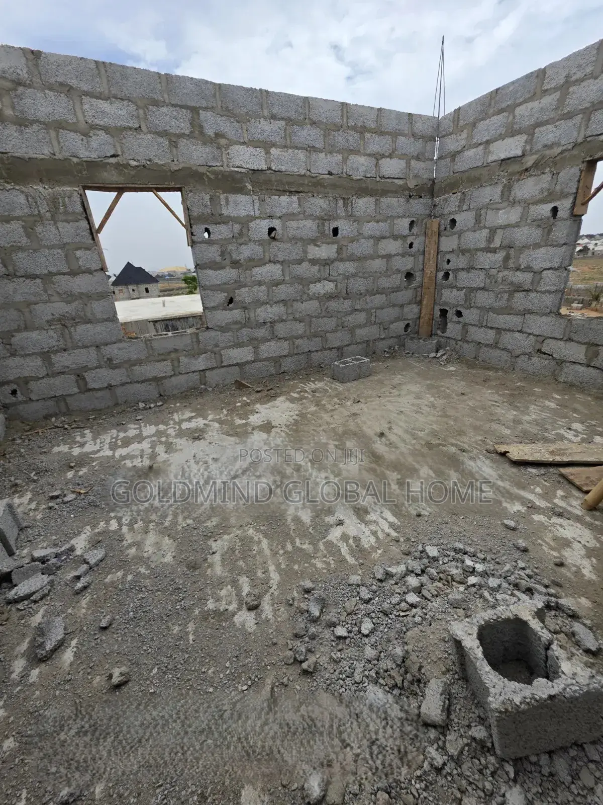 4bdrm Duplex in Lugbe District. for sale in Sabon Lugbe