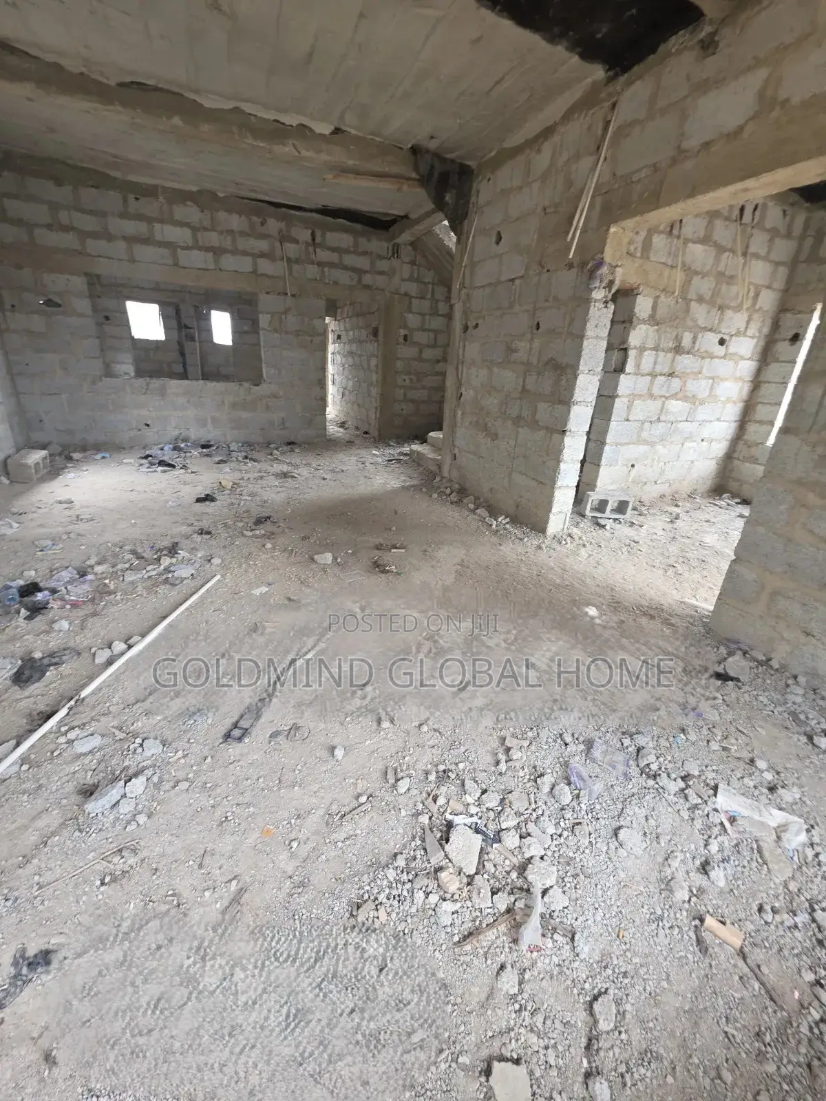 4bdrm Duplex in Lugbe District. for sale in Sabon Lugbe