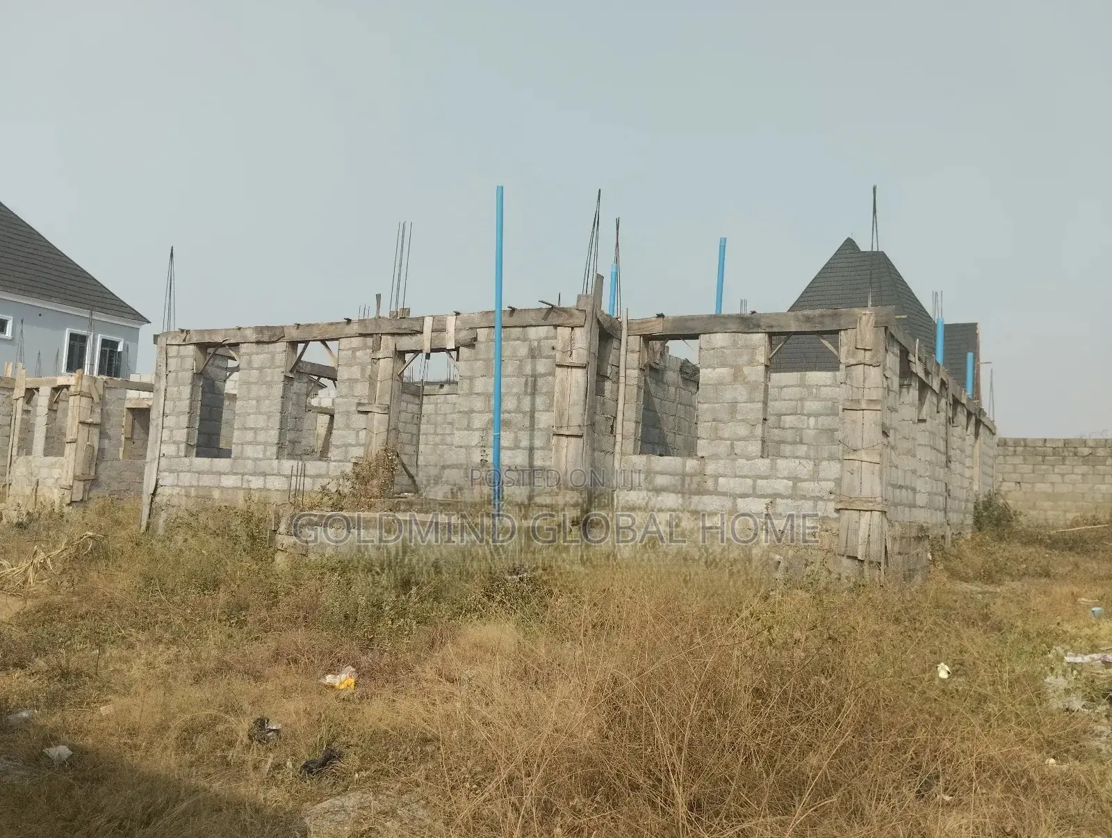 4bdrm Duplex in Lugbe District. for sale in Sabon Lugbe