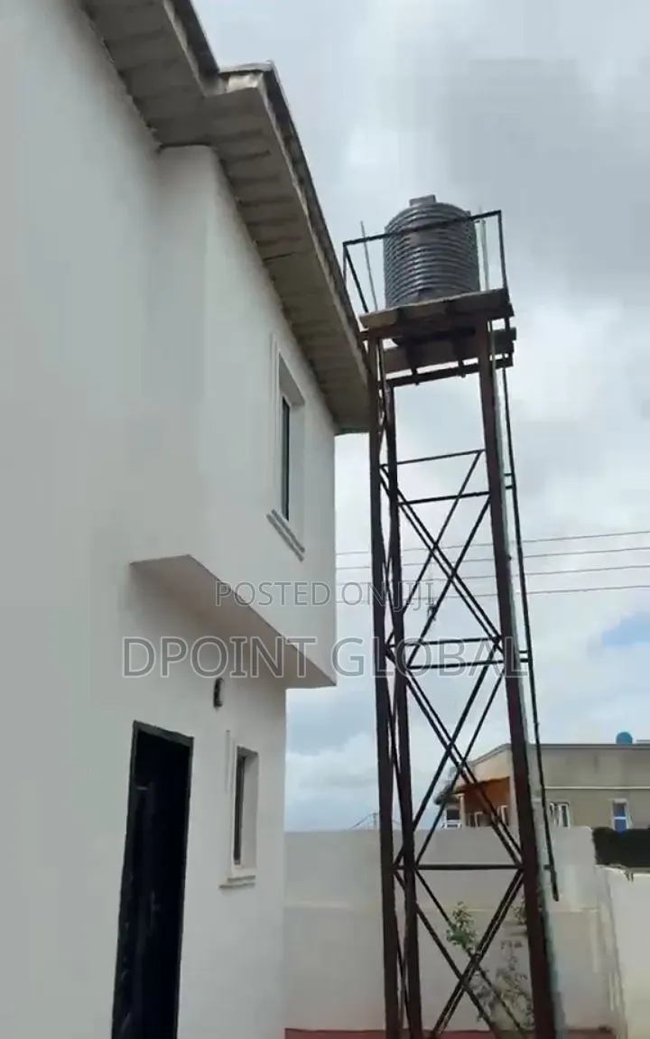 3bdrm Duplex in In Estate, Ipaja / Ipaja for sale in Ipaja / Ipaja