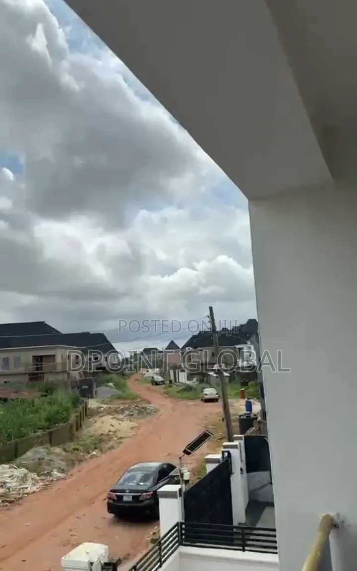 3bdrm Duplex in In Estate, Ipaja / Ipaja for sale in Ipaja / Ipaja