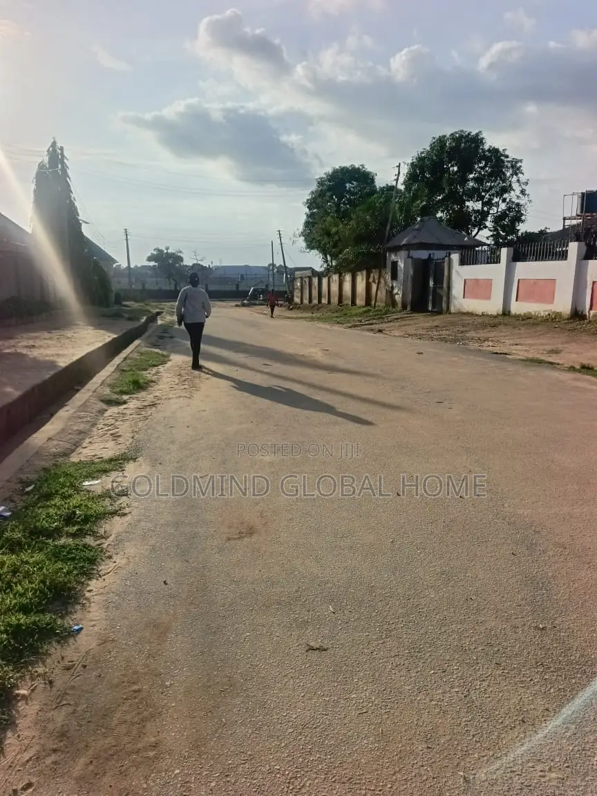 Residential Land for Sale in Fha Lugbe. Size: 600sqm: in FHA