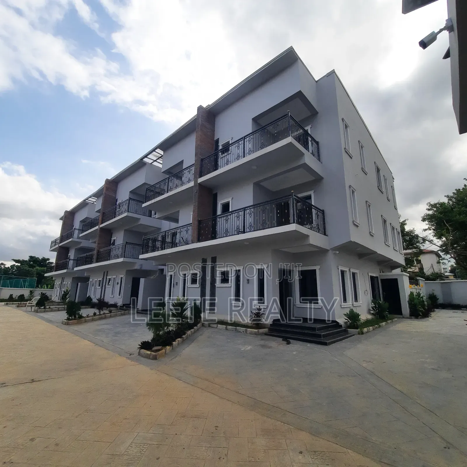 4bdrm Townhouse/Terrace in Zone 4 / Wuse for sale in Zone 4 / Wuse
