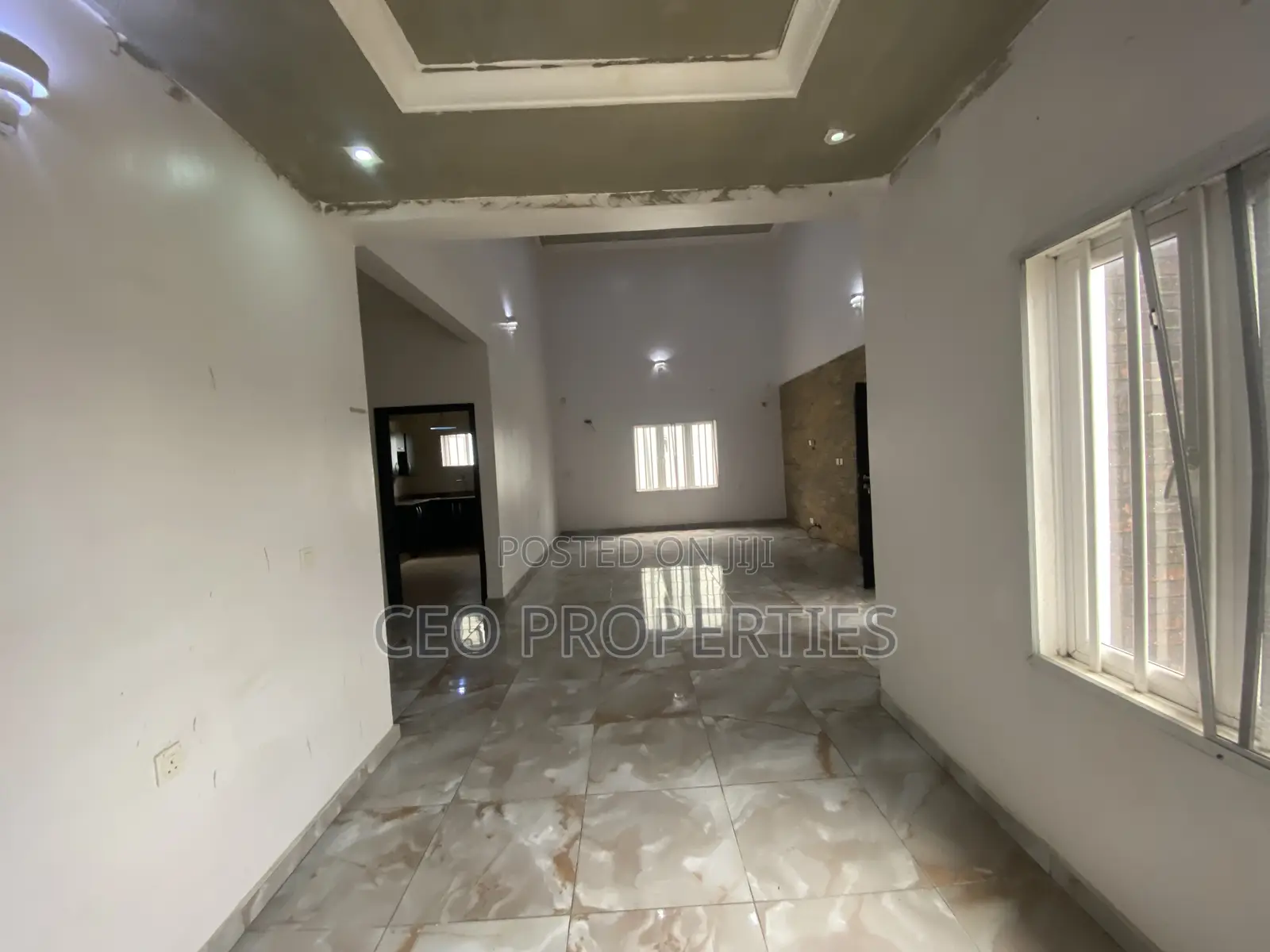 4bdrm Townhouse / Terrace in Jakande/Osapa for rent in Jakande