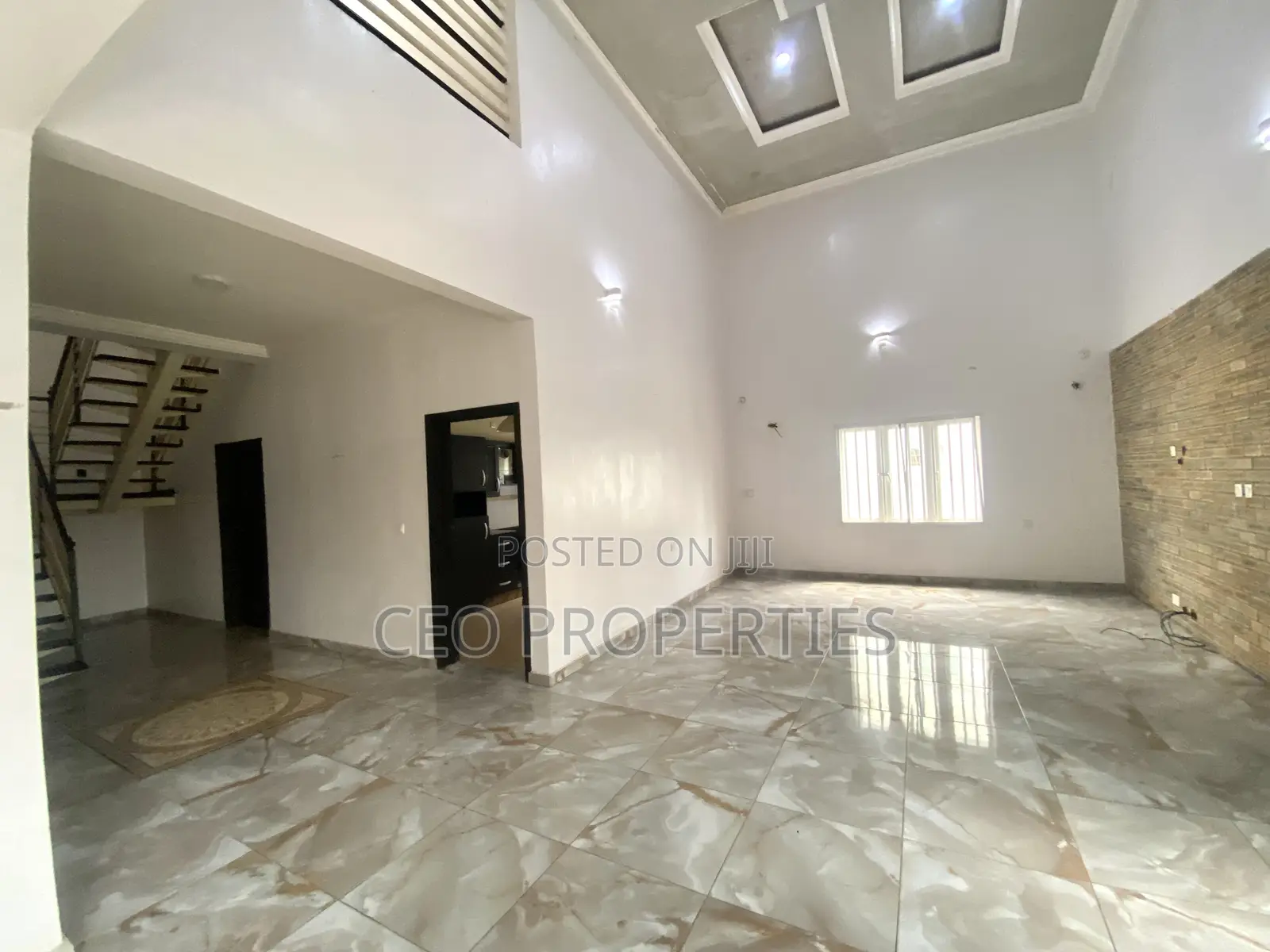 4bdrm Townhouse / Terrace in Jakande/Osapa for rent in Jakande