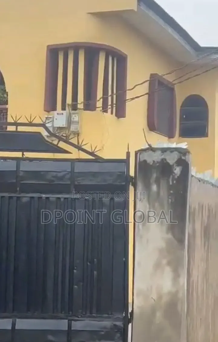 9bdrm Block of Flats in Not Estate, Egbeda for sale in Egbeda