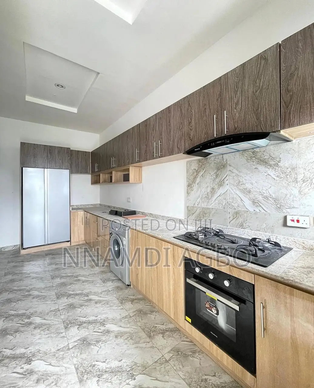 5bdrm Duplex in Lafiaji for sale in Lafiaji