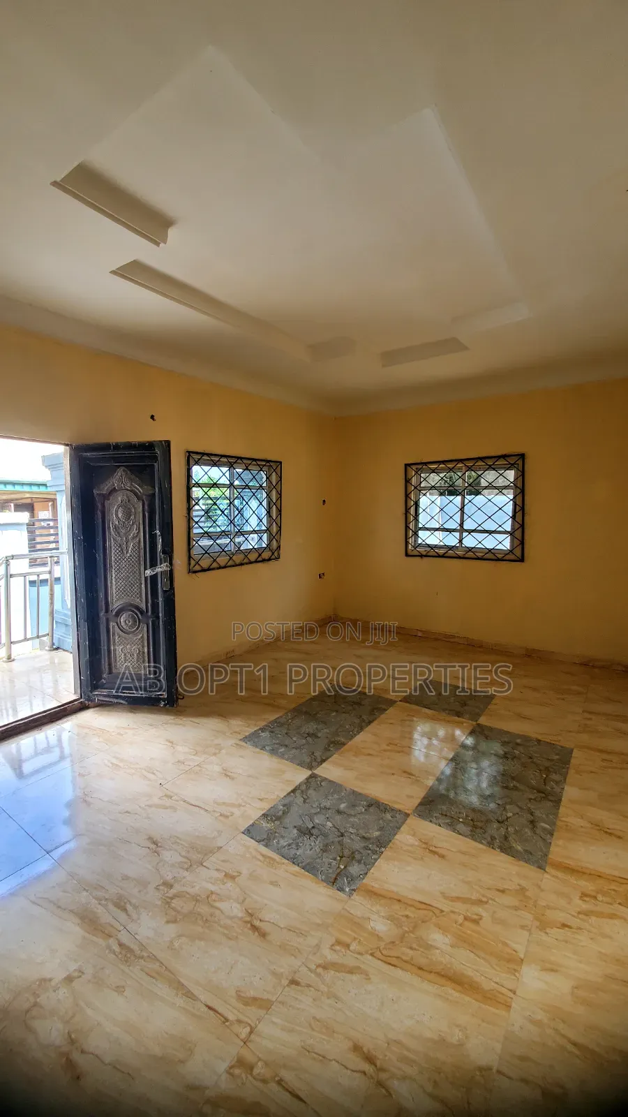 2bdrm Block of Flats in Uholor, Ekenhuan, Benin City for rent in Benin City