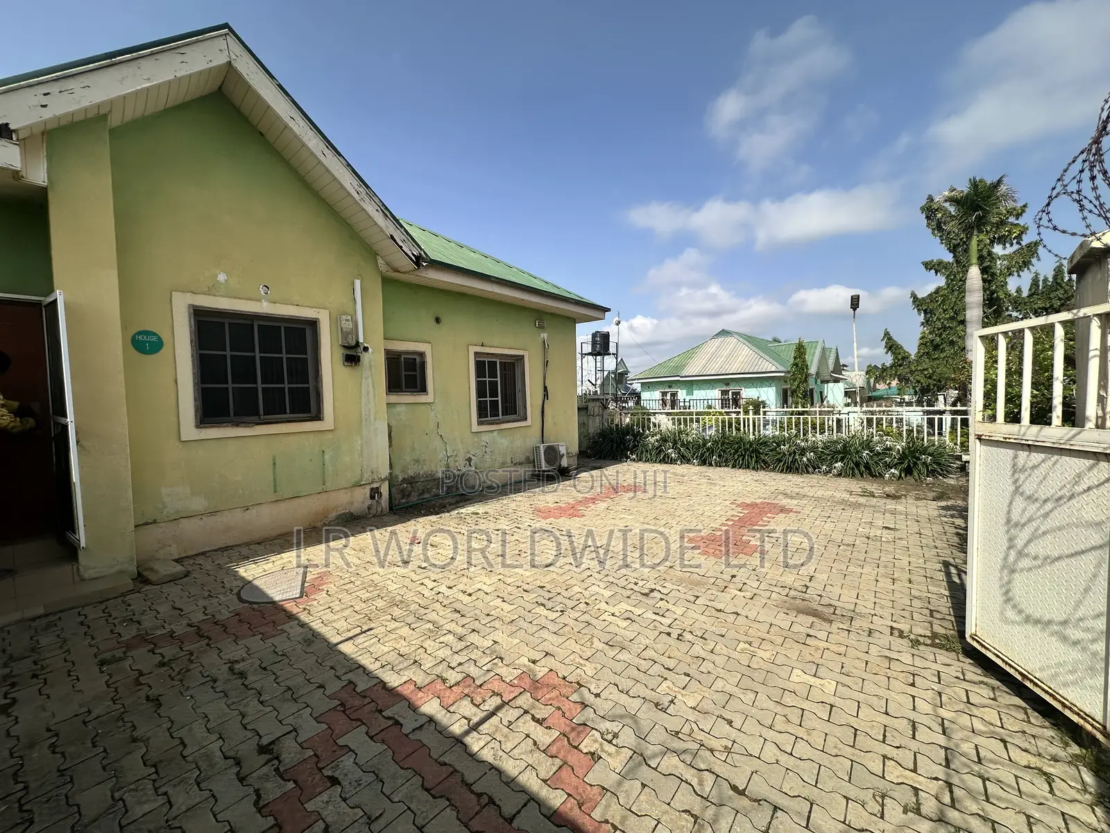 2bdrm Bungalow in Lugbe District for sale in Lugbe District