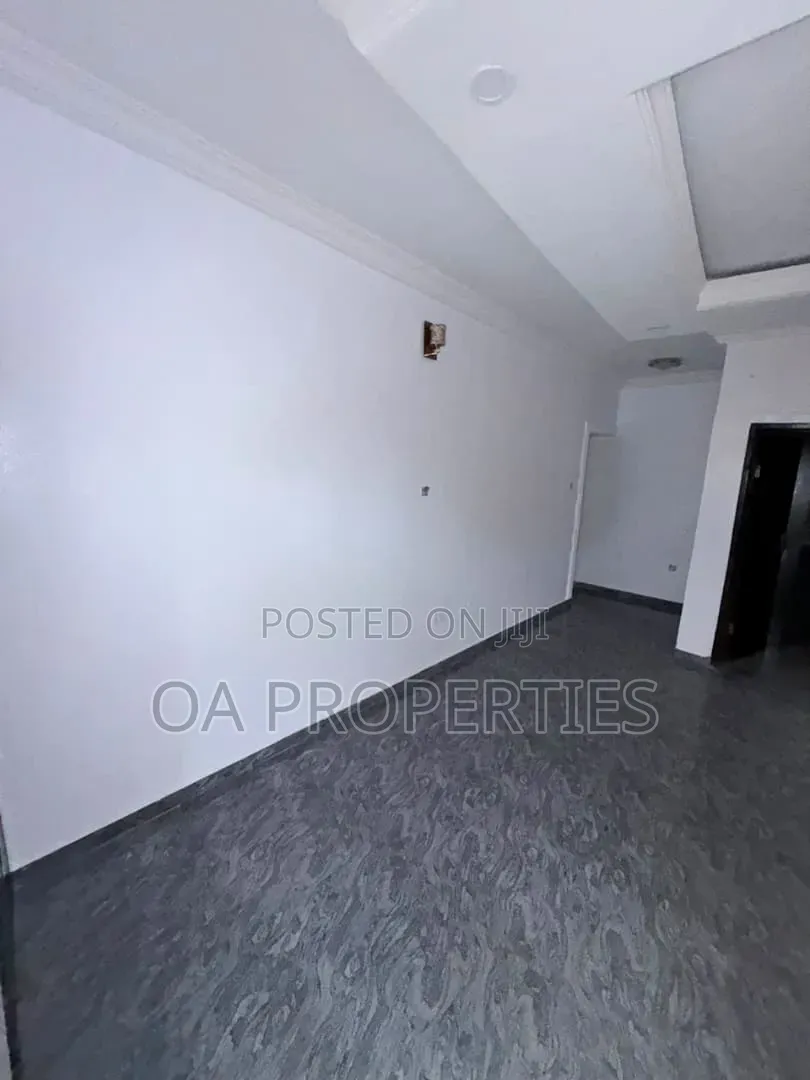 3bdrm Block of Flats in Ikolaba Gra, Ibadan for rent in Ibadan