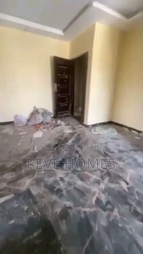 Mini Flat in Adekunle for rent in Adekunle