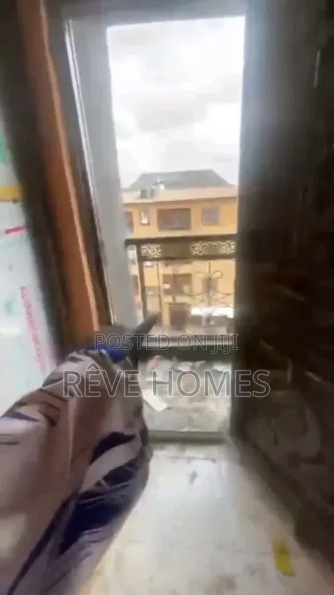Mini Flat in Adekunle for rent in Adekunle