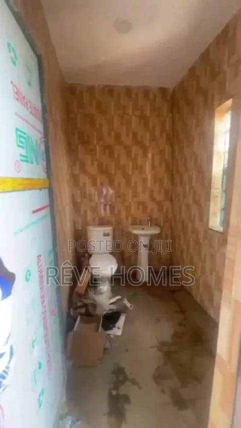 Mini Flat in Adekunle for rent in Adekunle