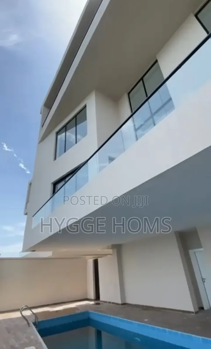 6bdrm Duplex in Banana Island Estate for sale in Banana Island