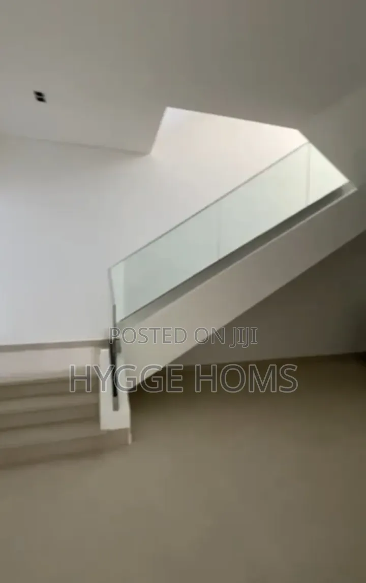 6bdrm Duplex in Banana Island Estate for sale in Banana Island