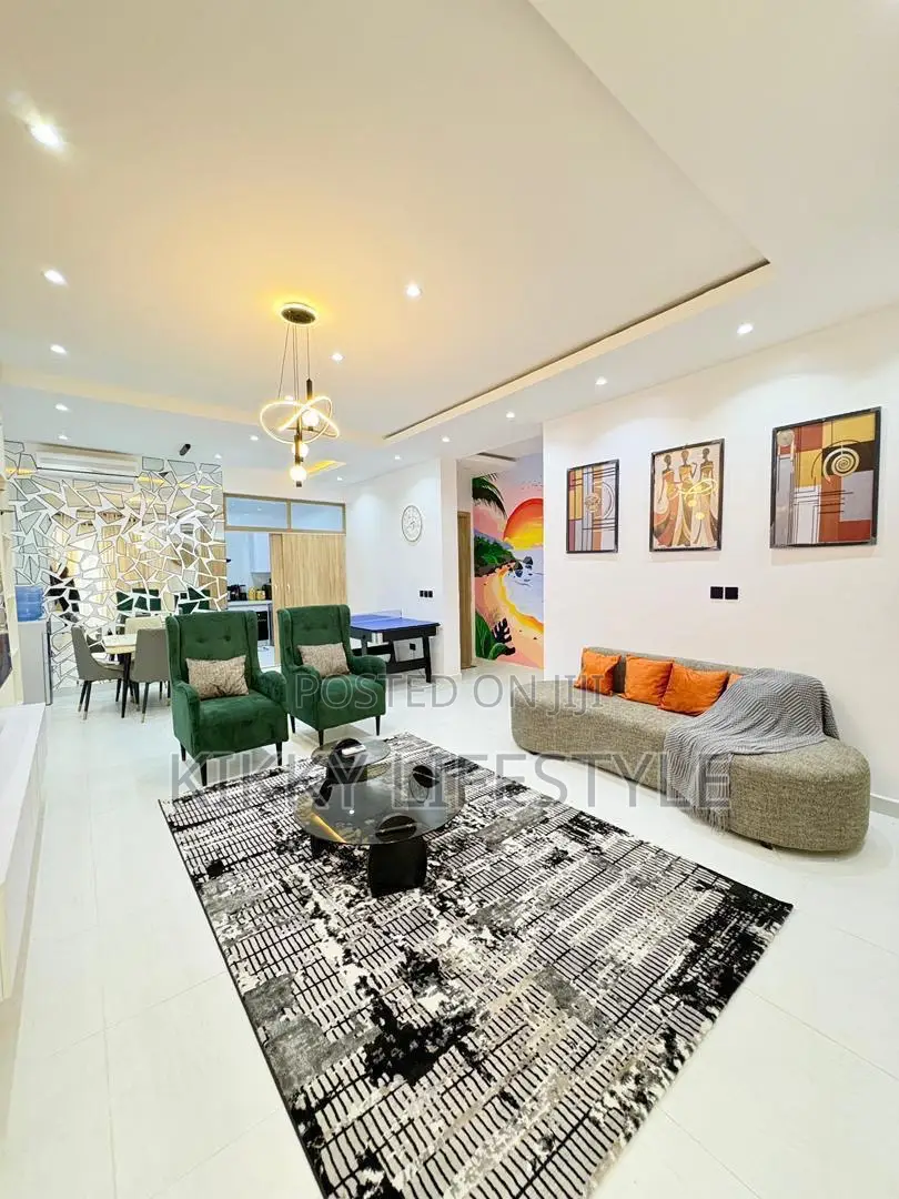 Gray Unit MLX in Lekki Phase 1