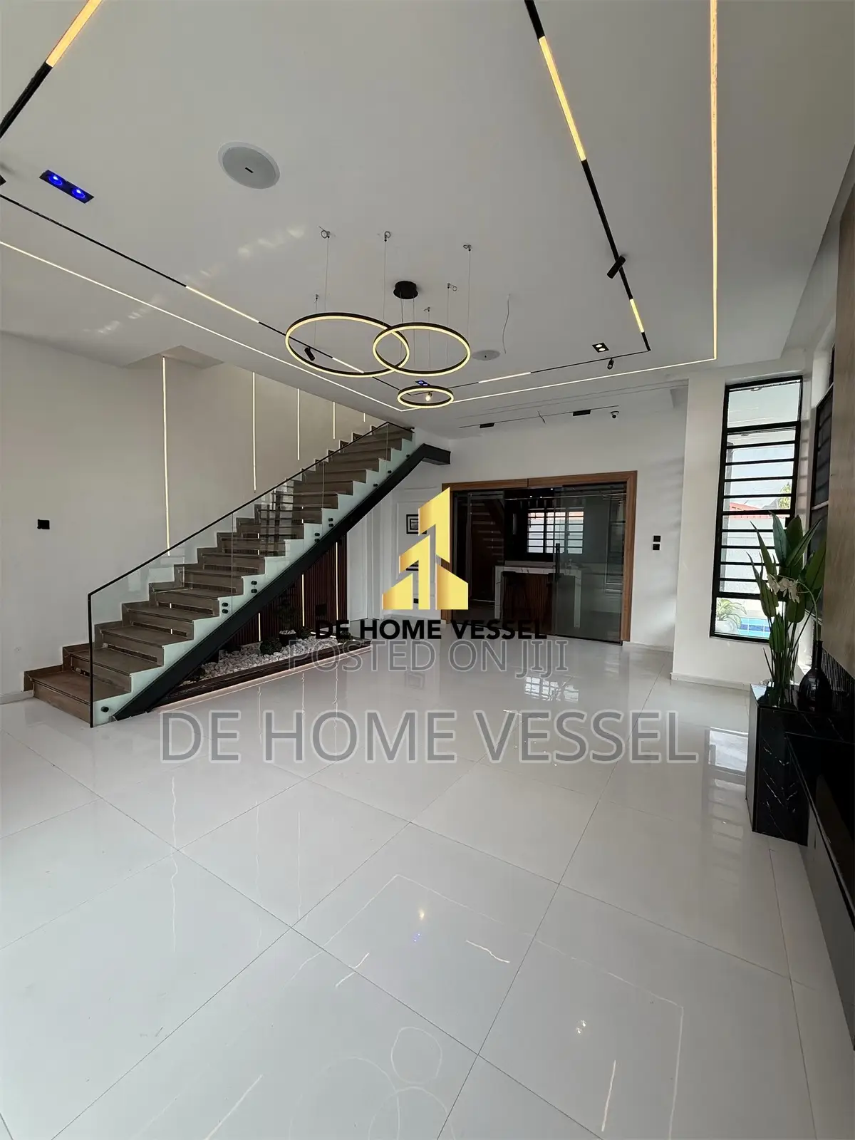 5bdrm Duplex in Sangotedo for sale in Sangotedo
