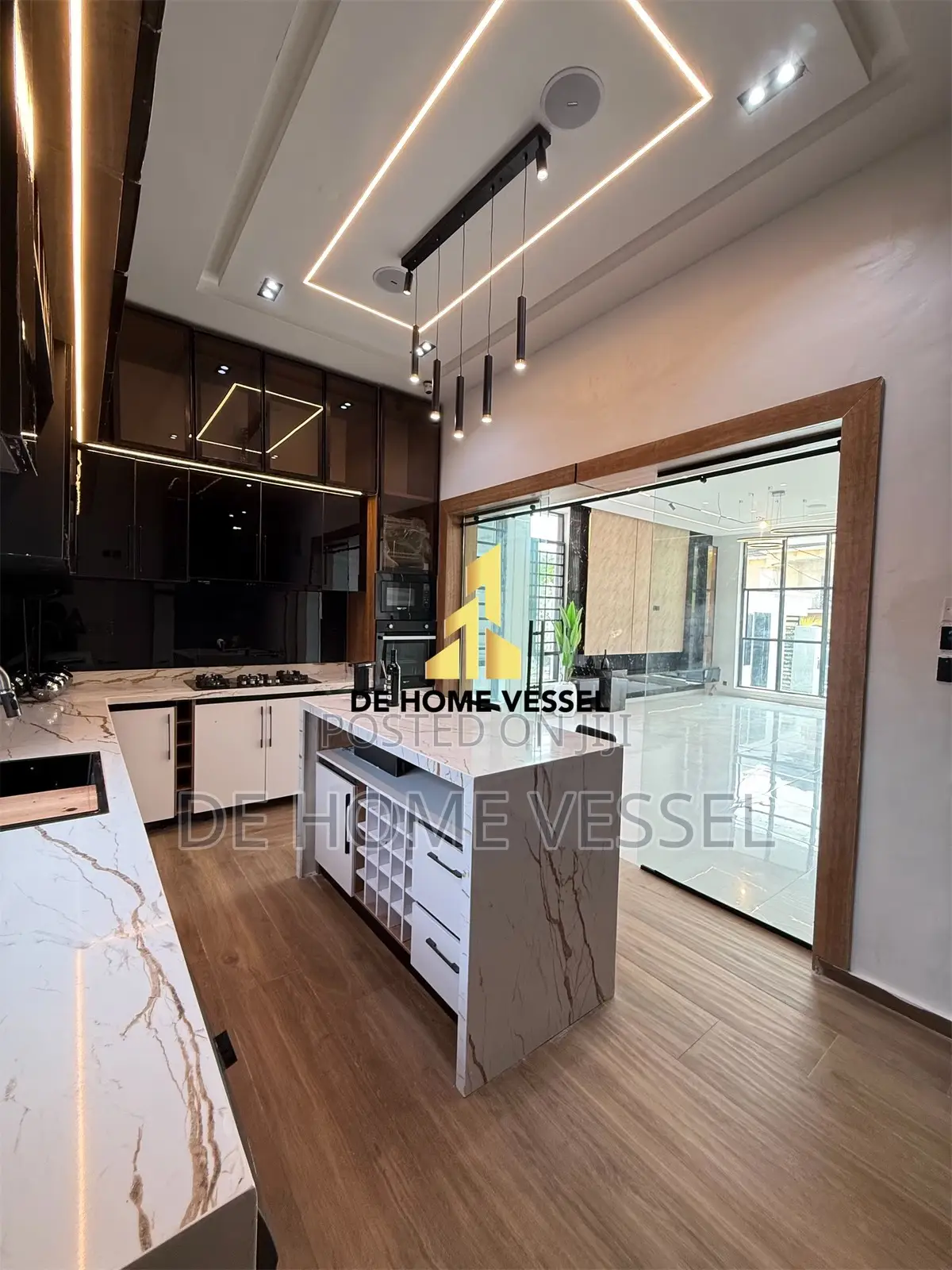 5bdrm Duplex in Sangotedo for sale in Sangotedo