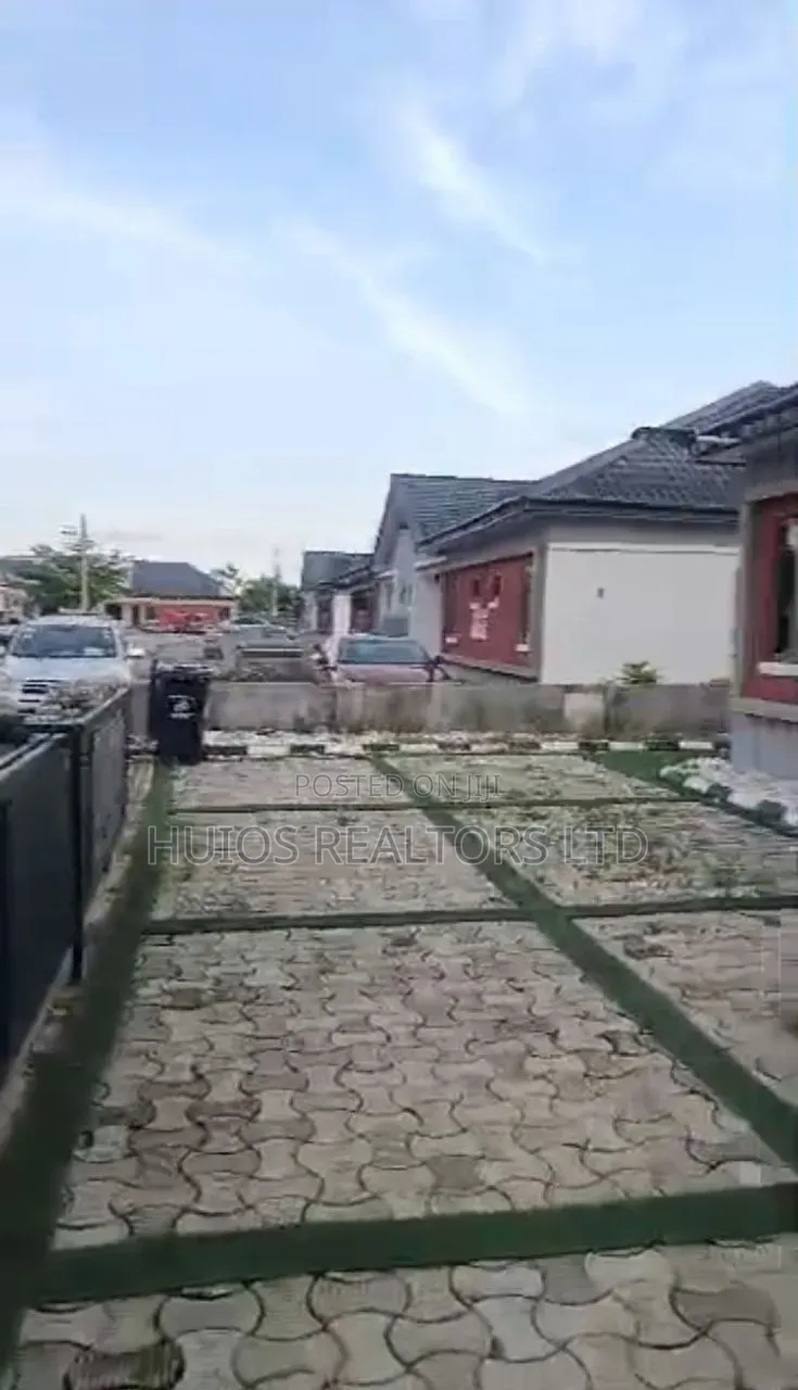 Furnished 3bdrm Bungalow in Peak Park Estate 2, Lakowe for sale in Lakowe