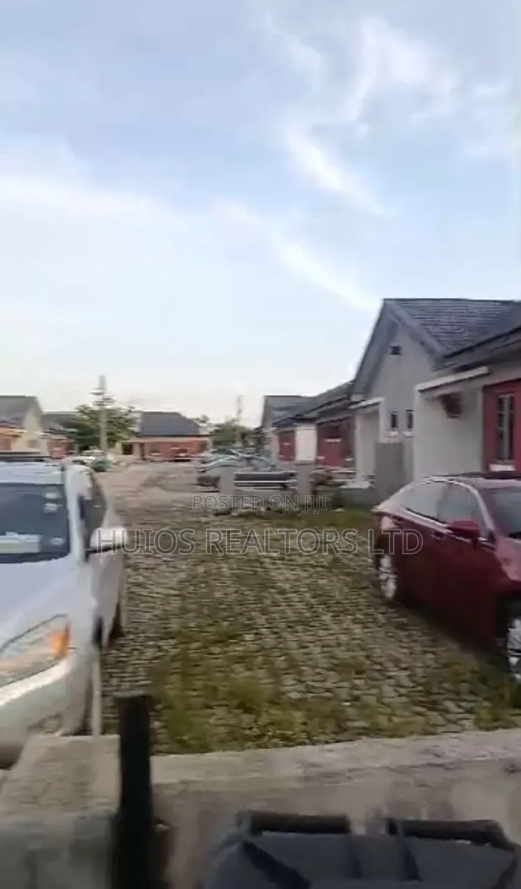 Furnished 3bdrm Bungalow in Peak Park Estate 2, Lakowe for sale in Lakowe