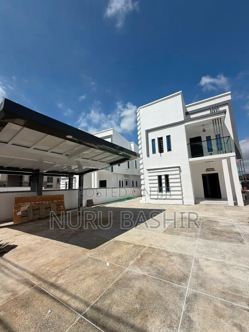 Furnished 4bdrm Duplex in Kolapo Ishola Gra, Akobo for sale in Akobo