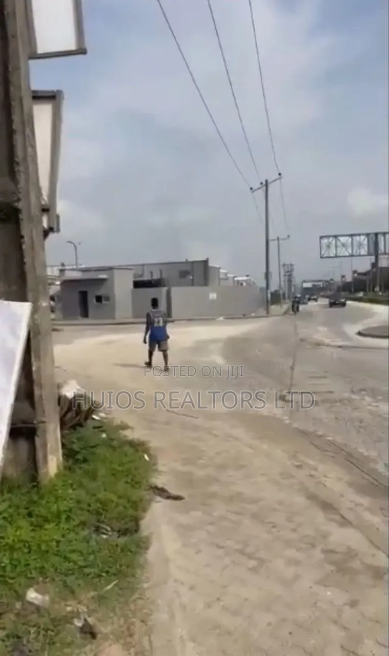 Plots of Land for Sale Beside Shoprite in Sangotedo