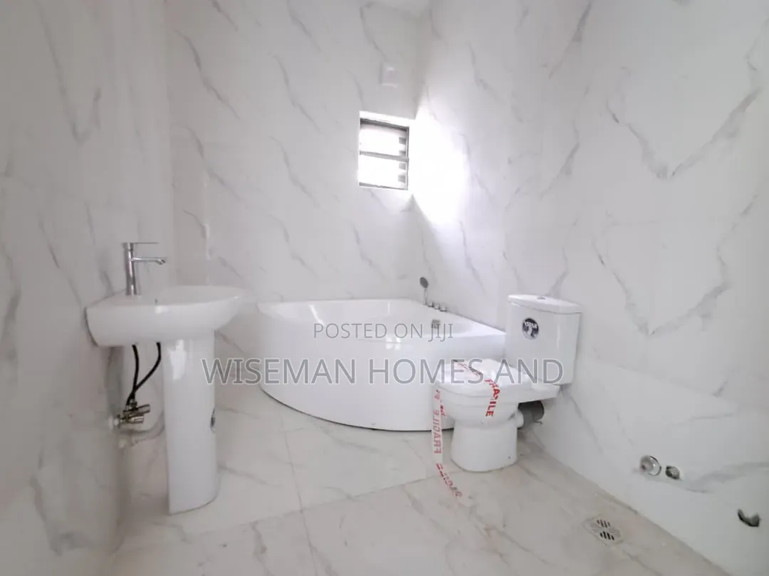 4bdrm Duplex in Couplag Gardens, Lekki Phase 2 for rent in Lekki Phase 2