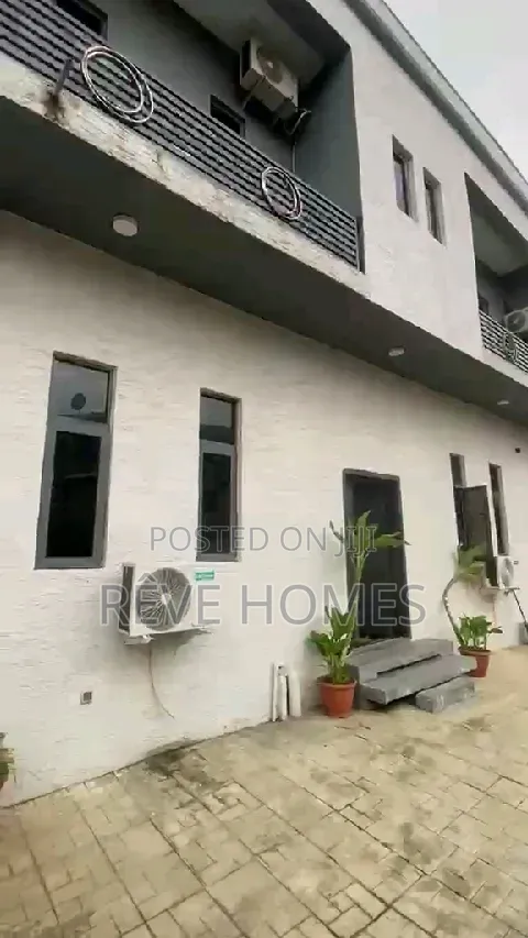 Furnished 2bdrm Block of Flats in Soluyi for rent in Soluyi