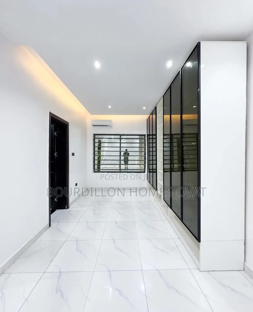 2bdrm Apartment in Lekki Phase 1 for sale in Lekki Phase 1