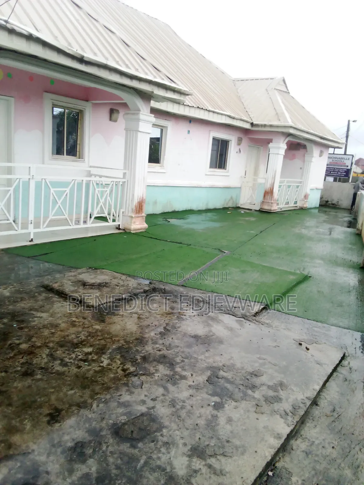 School for Lease in Awoyaya