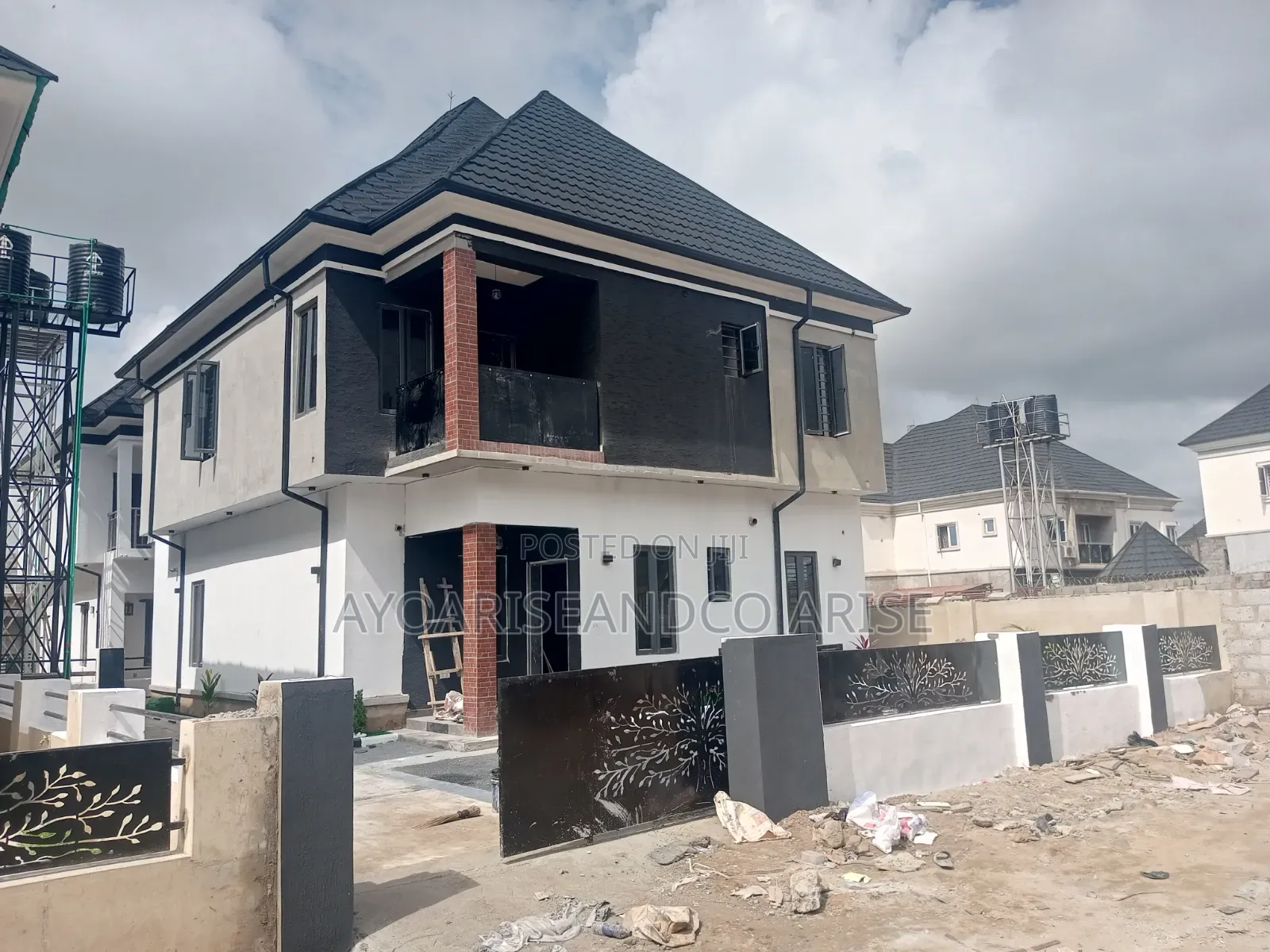 4bdrm Duplex in Nut, Sabon Lugbe for sale in Sabon Lugbe