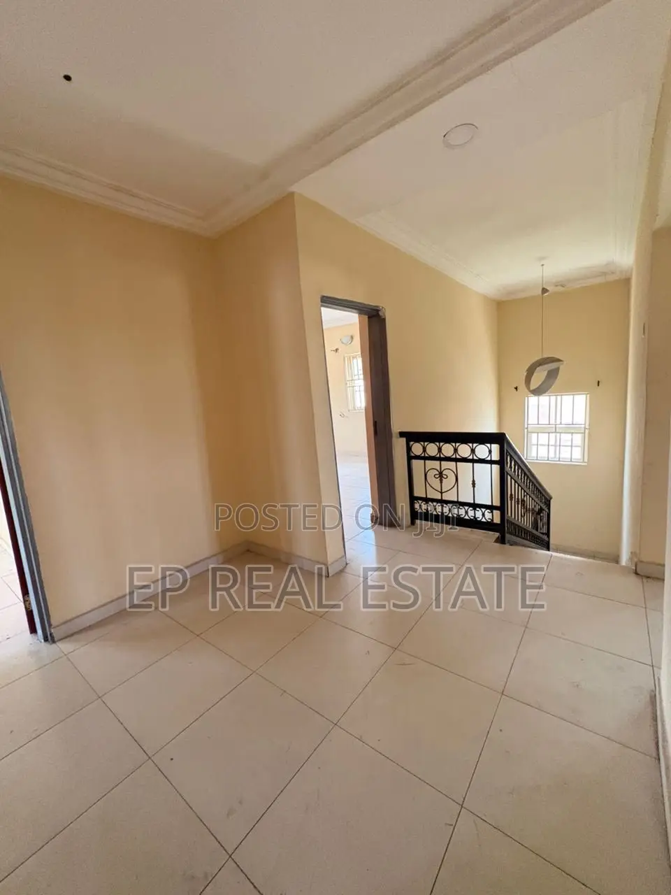 4bdrm Duplex in Gaduwa for sale in Gaduwa