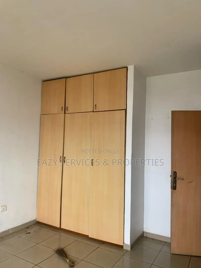 3bdrm Maisonette in 1004 Estate for rent in 1004