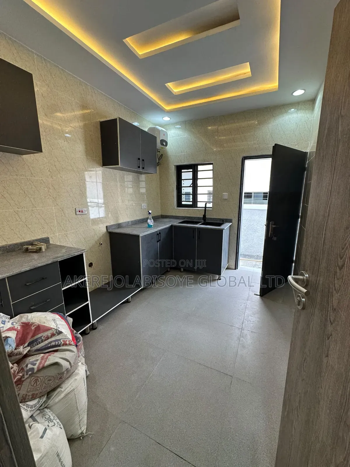 3bdrm Bungalow in Citec Mbora Abuja for sale in Mbora