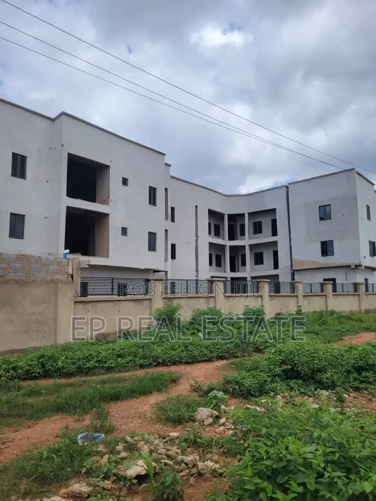 3bdrm Block of Flats in Kaura for sale in Kaura