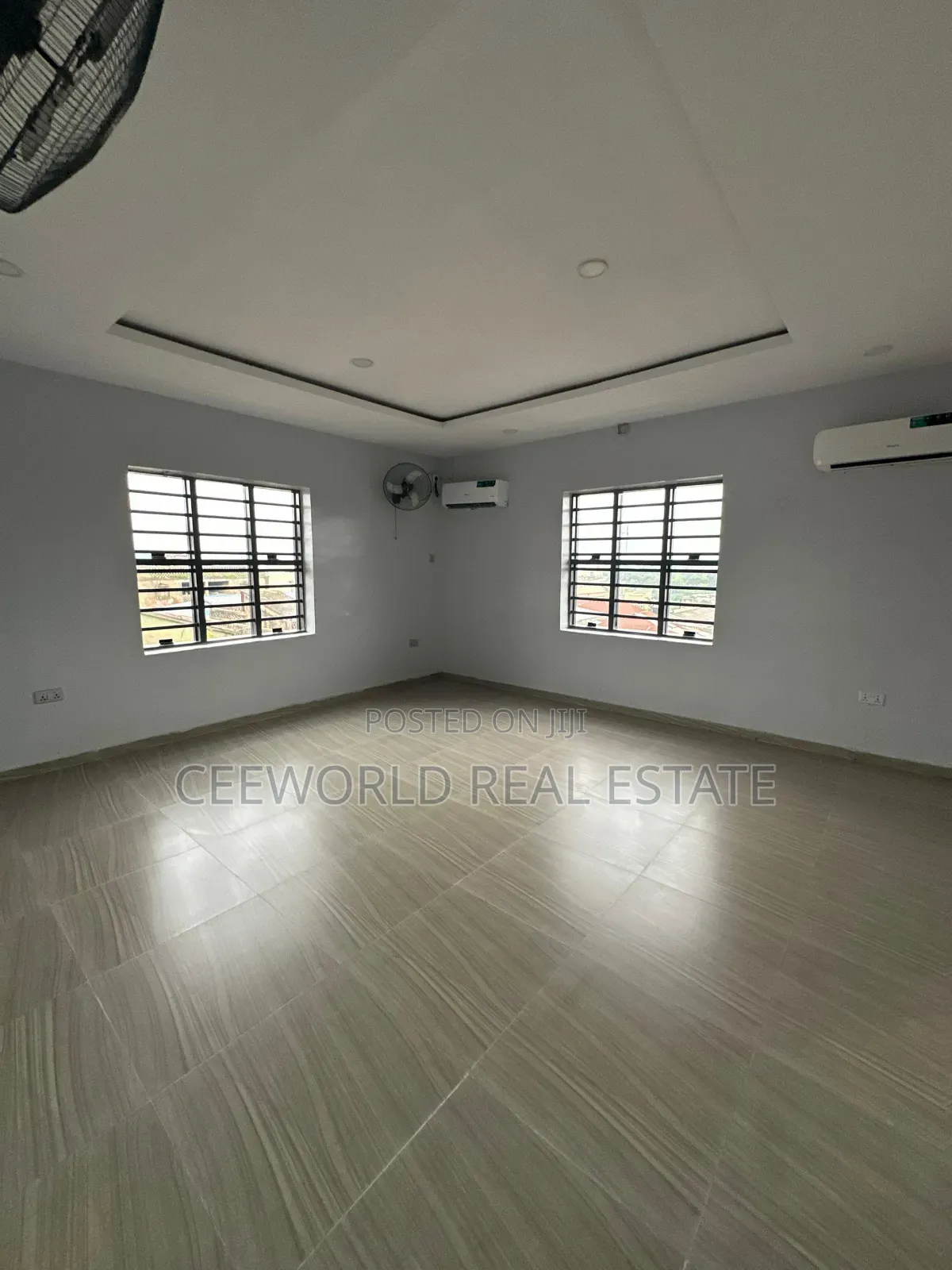 Commercial 3 Bedroom Office Space at Mokola Ibadan in Adamasingba