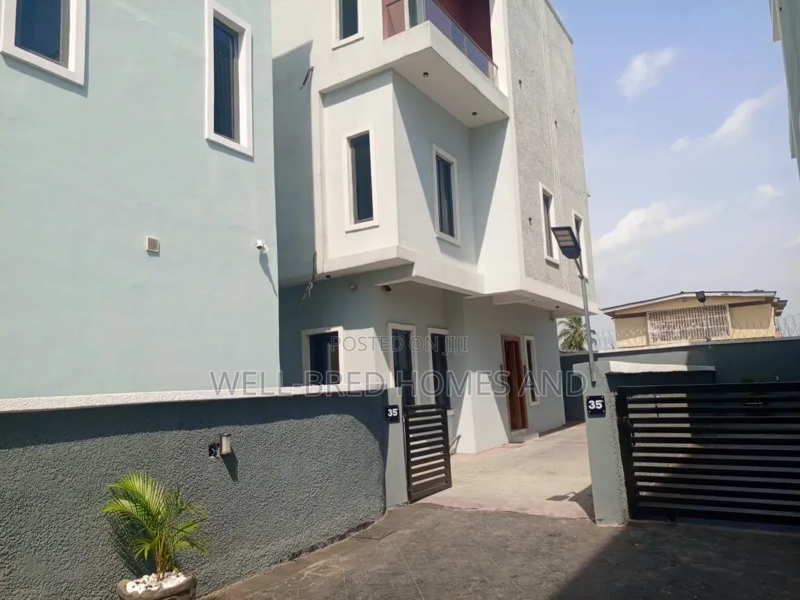 5bdrm Duplex in Adeniyi Jones for rent in Adeniyi Jones