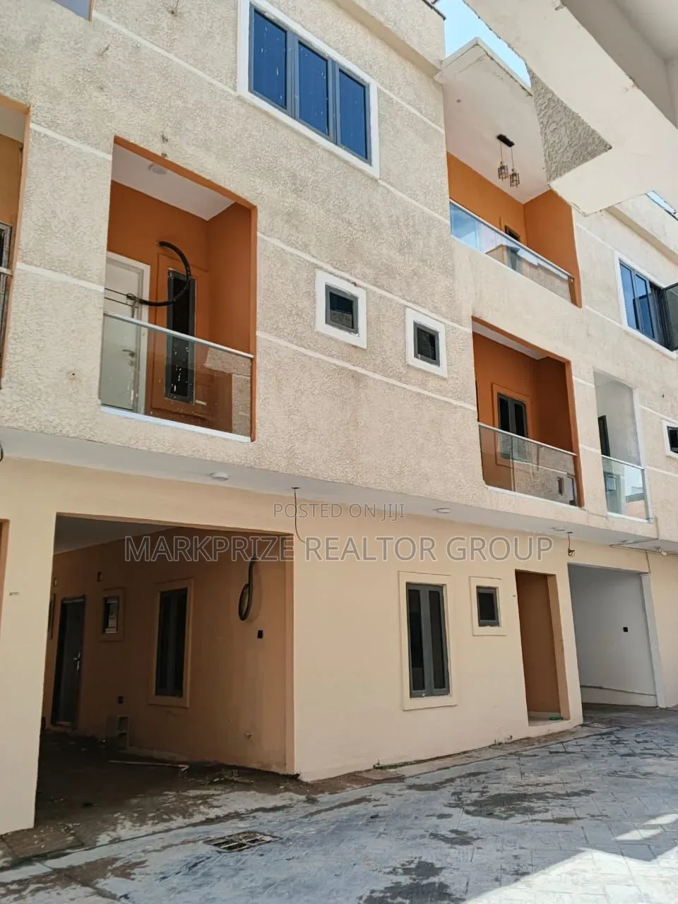 5bdrm Duplex in Ogudu Gra Lagos for sale in Ogudu GRA