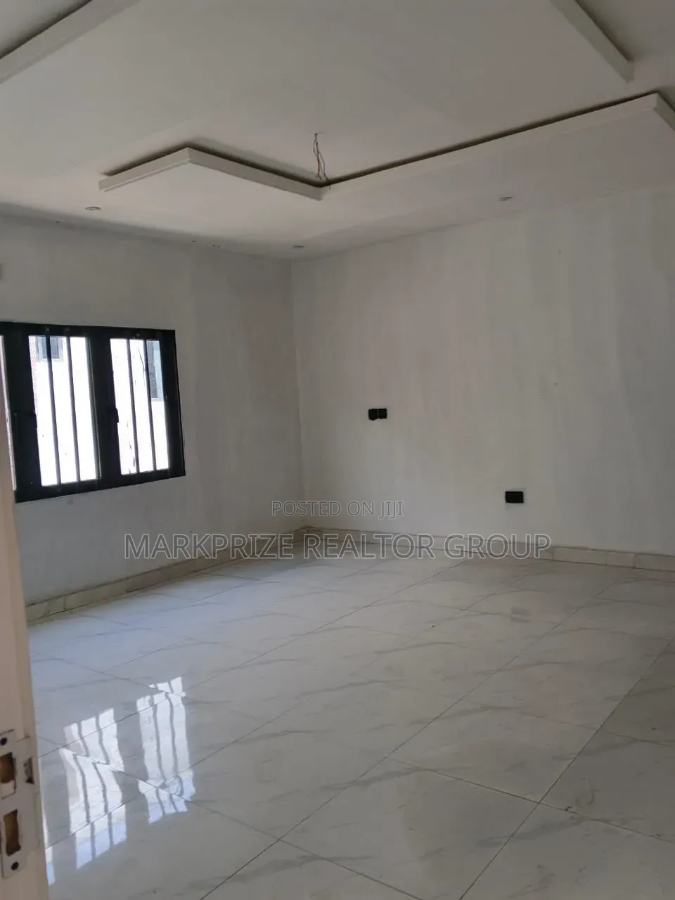 5bdrm Duplex in Ogudu Gra Lagos for sale in Ogudu GRA