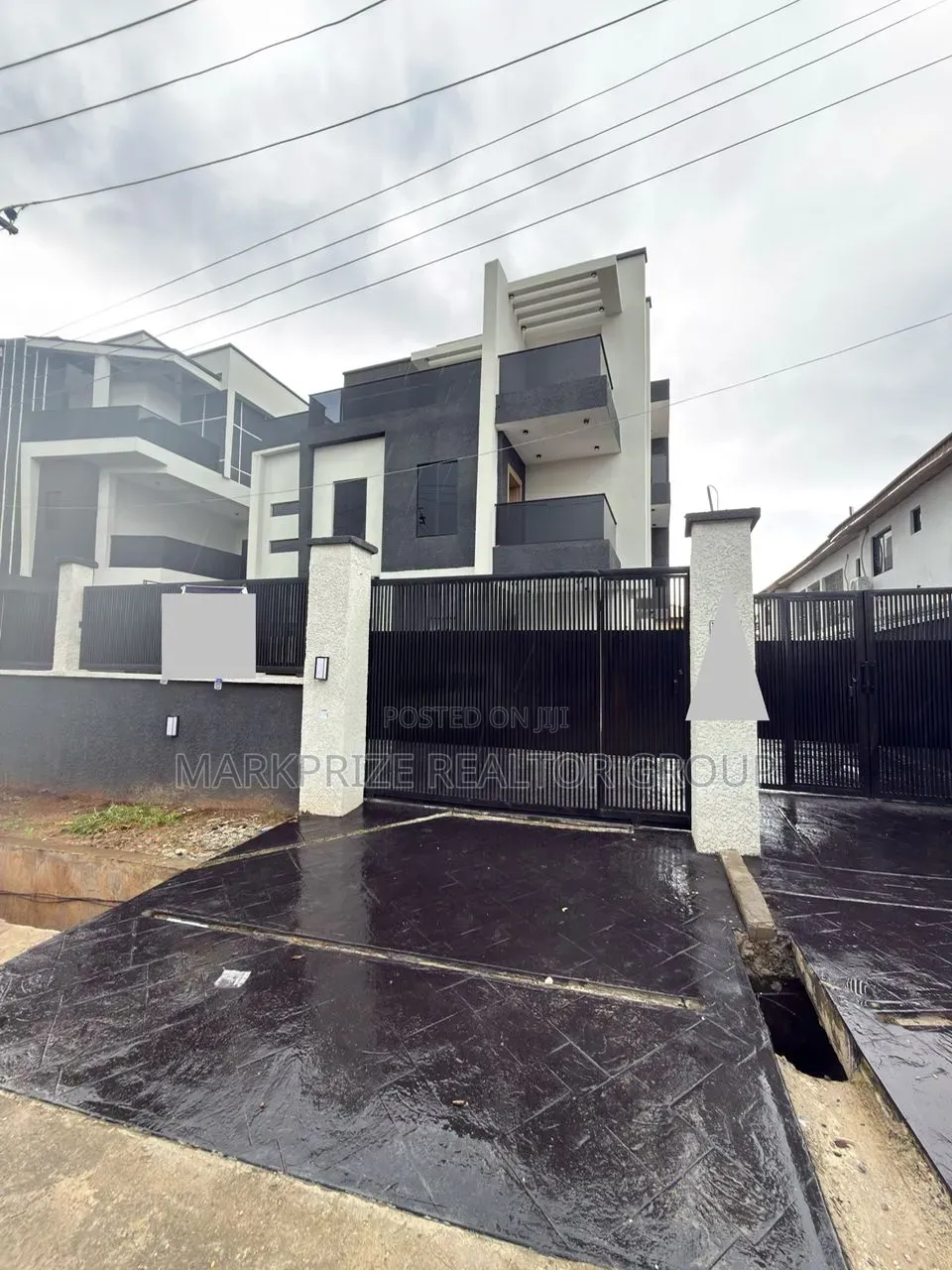 5bdrm Duplex in Omole Phase 1 Lagos for sale in Omole Phase 1