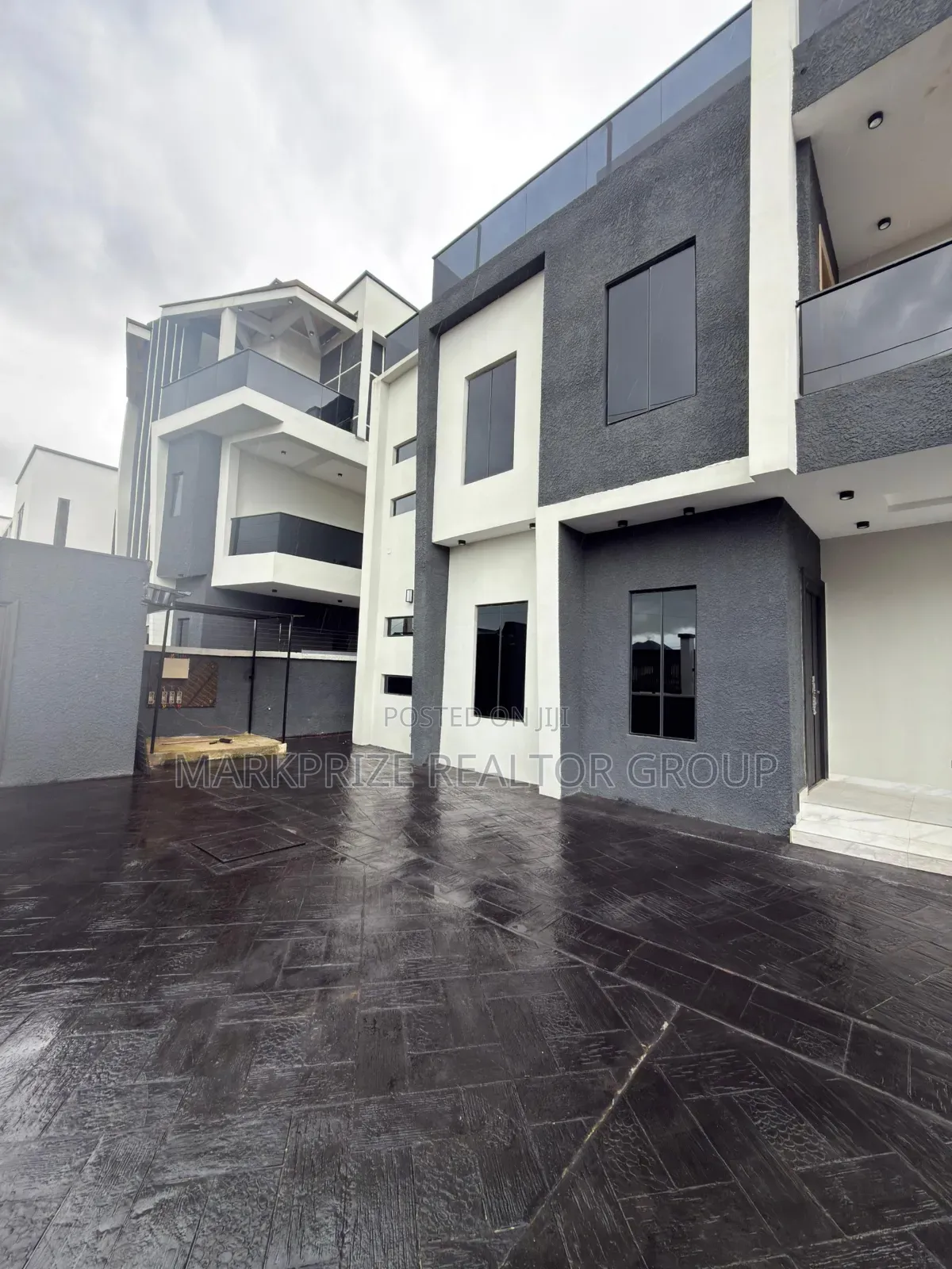 5bdrm Duplex in Omole Phase 1 Lagos for sale in Omole Phase 1