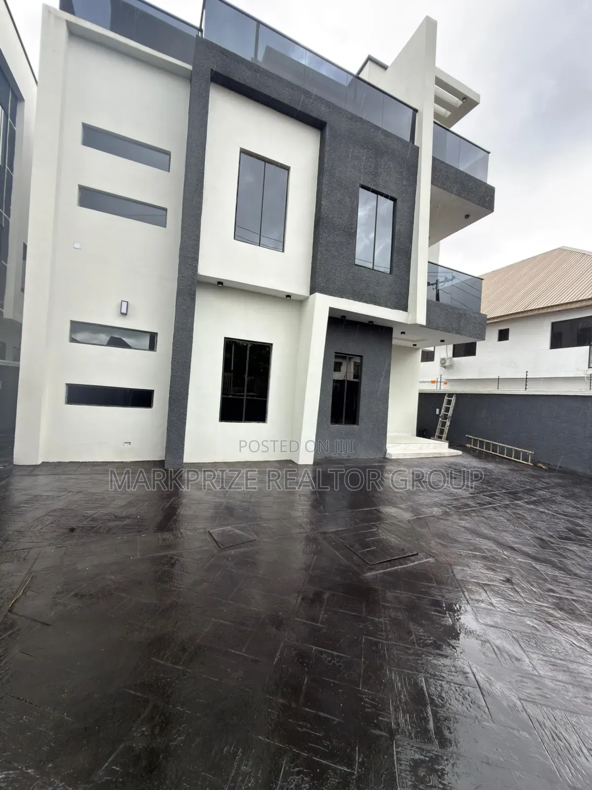 5bdrm Duplex in Omole Phase 1 Lagos for sale in Omole Phase 1