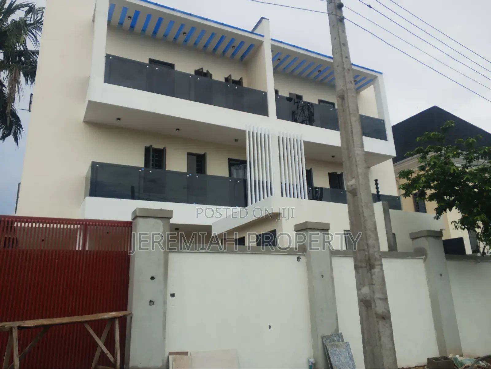5bdrm Duplex in Berger for sale in Berger
